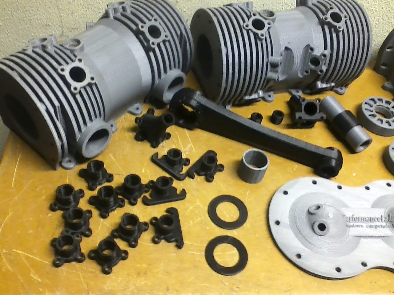 Simplify3D - 3D printed engine cylinder in pieces