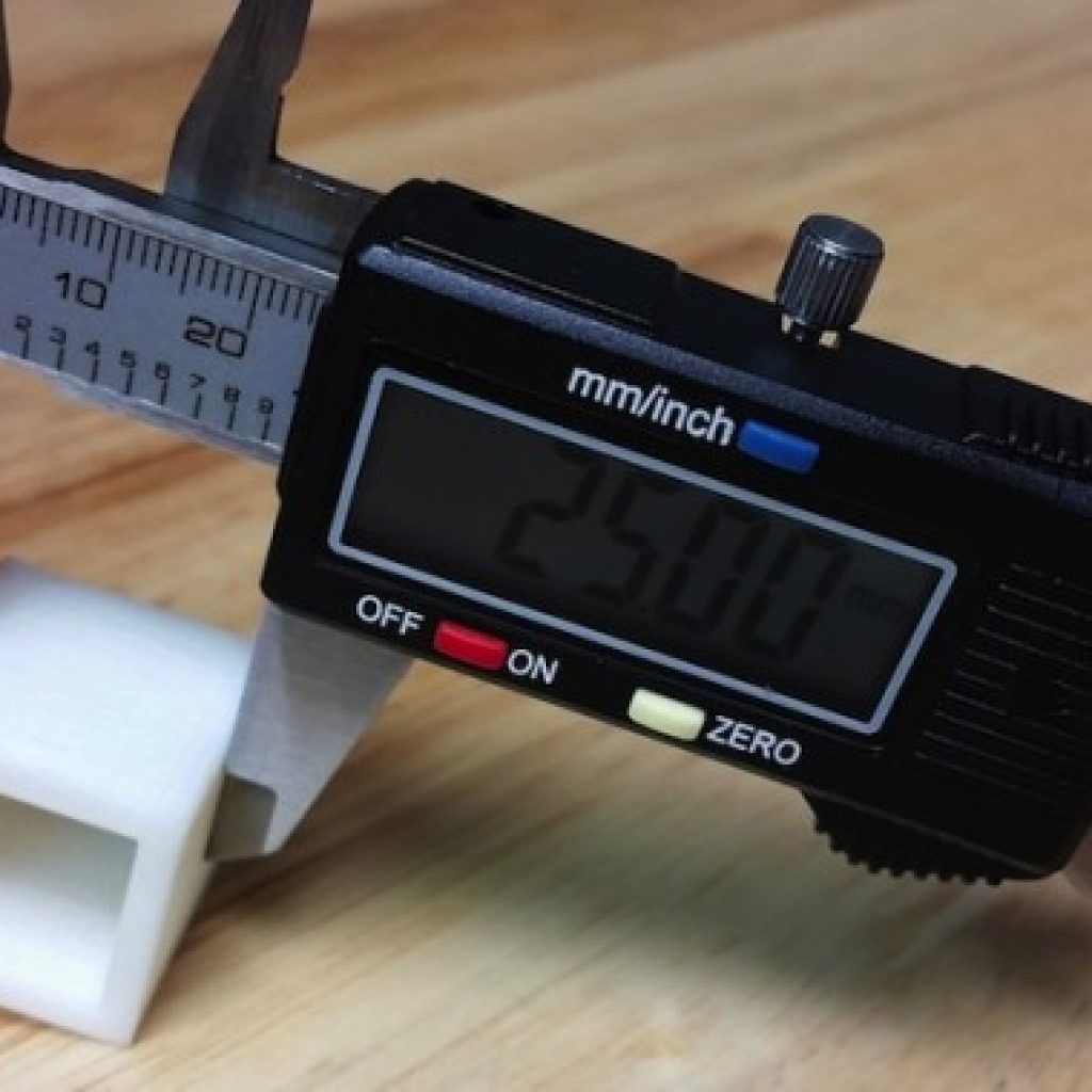 Simplify3D - calipers measuring 3D printed part