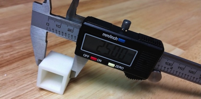 Simplify3D - calipers measuring 3D printed part
