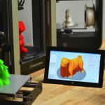 Simplify3D - monitor next to 3D printers