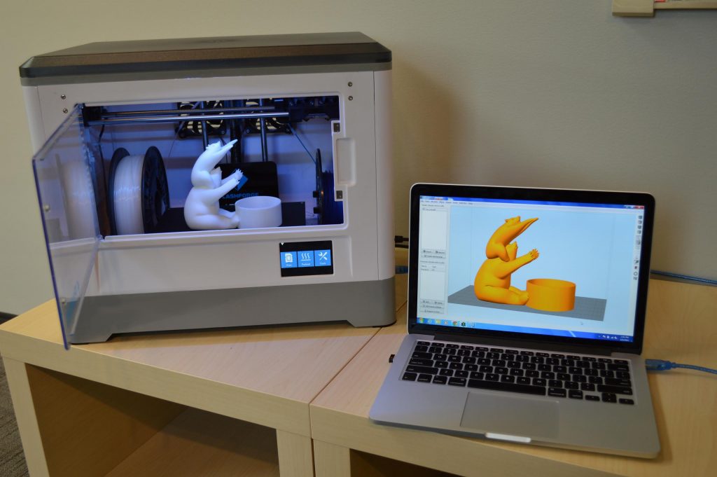 Simplify3D - FlashForge printer with laptop