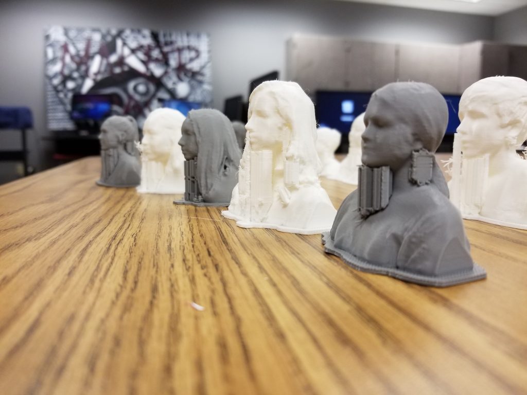 Simplify3D - 3D printed busts of students